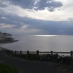 De France - Le Nid D'hirondelles *